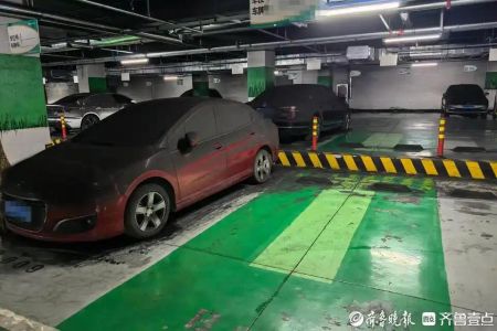 小鹏汽车起火烧毁地库十几辆车，包括奔驰、宝马等！车企回应：涉事车曾改装